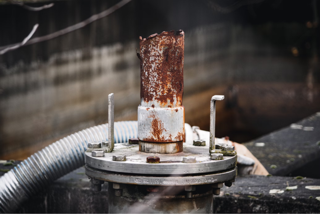 Gas leak repair: a rusty pipe.