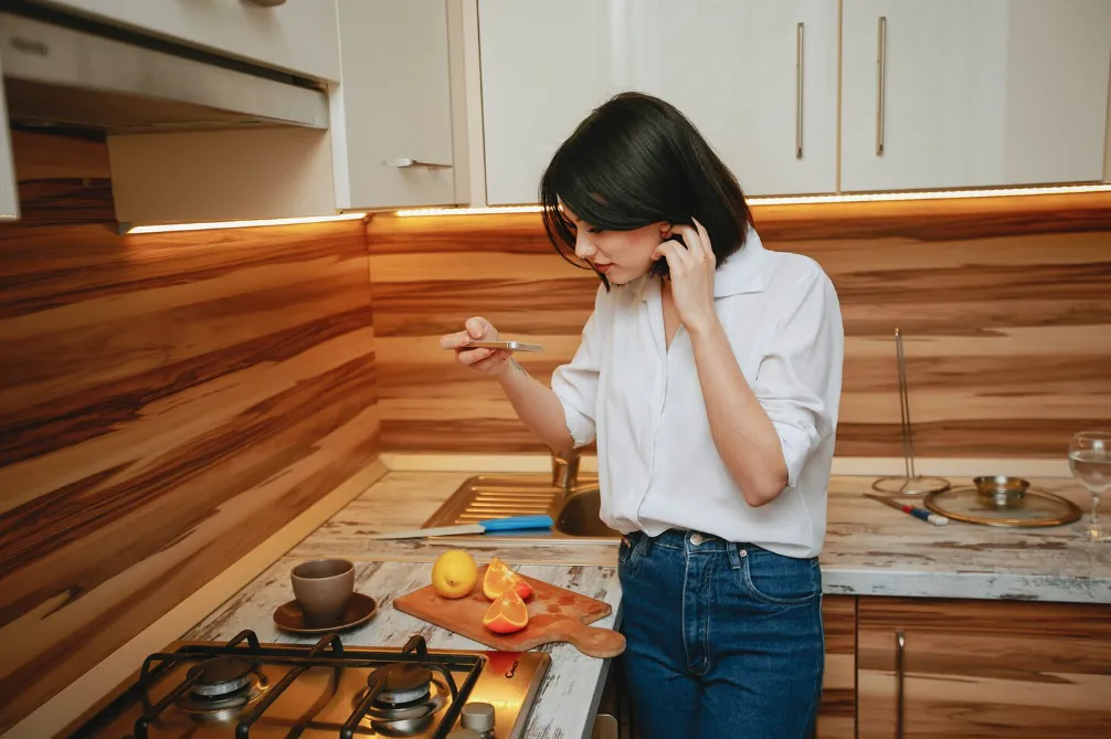 One of the safe checks you can do before calling the one who repairs your gas stove is the smell of rotten egg